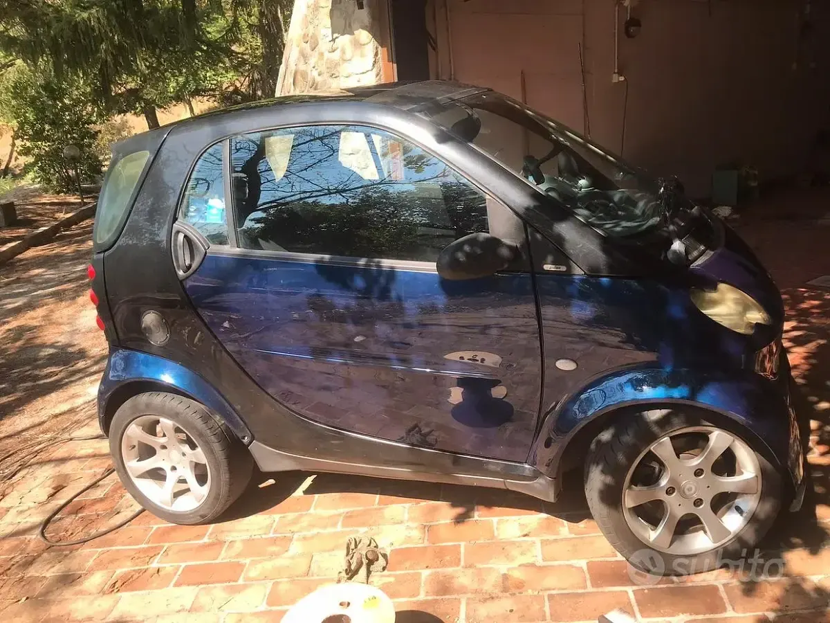 Usata Smart ForTwo Coupé 41 CV (30 kW) 2004 Blu Coupé