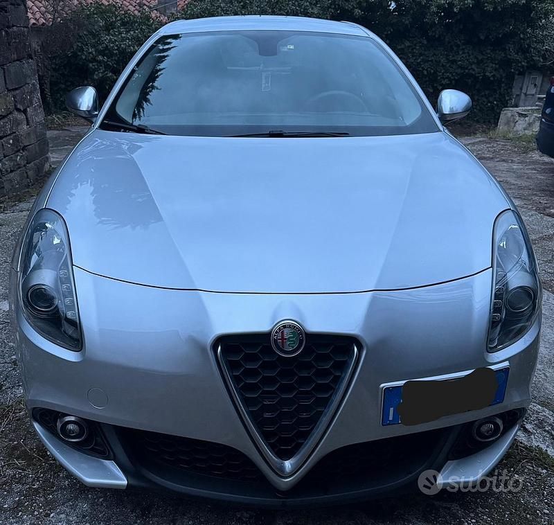 Usata Alfa Romeo Giulietta Super 120 CV (88 kW) 2019 Grigio Utilitaria