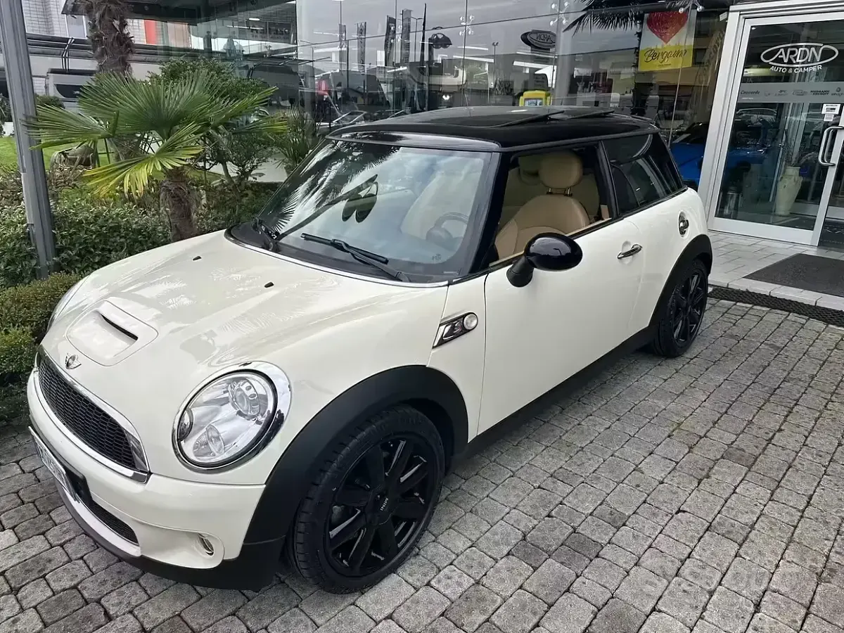 Usata Mini Cooper S 175 CV (128 kW) 2008 Beige Utilitaria