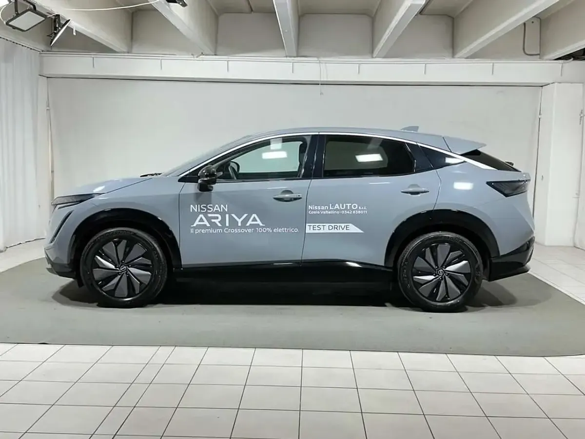 Usata Nissan Ariya Advance 177 kW (242 CV) 2025 Grigio SUV