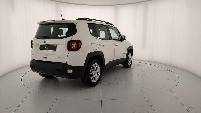 Używany Jeep Renegade Limited 131 KM (96 kW) 2022 Biały SUV