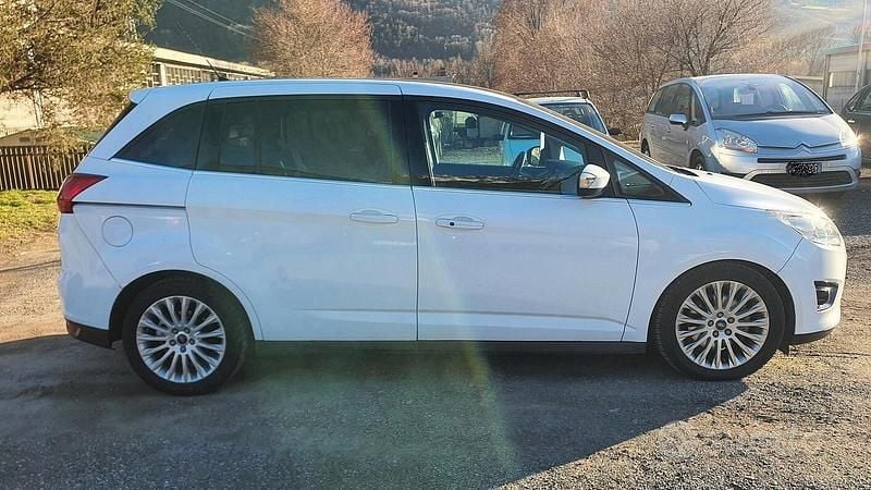 Usata Ford C-MAX Titanium 116 CV (85 kW) 2012 Bianco Monovolume
