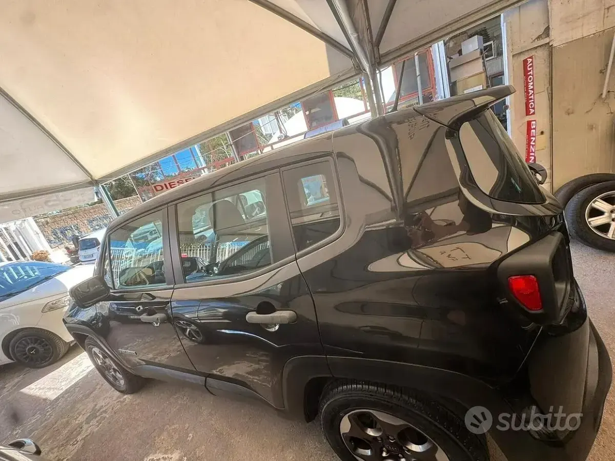 Usata Jeep Renegade Longitude 120 CV (88 kW) 2016 Nero SUV