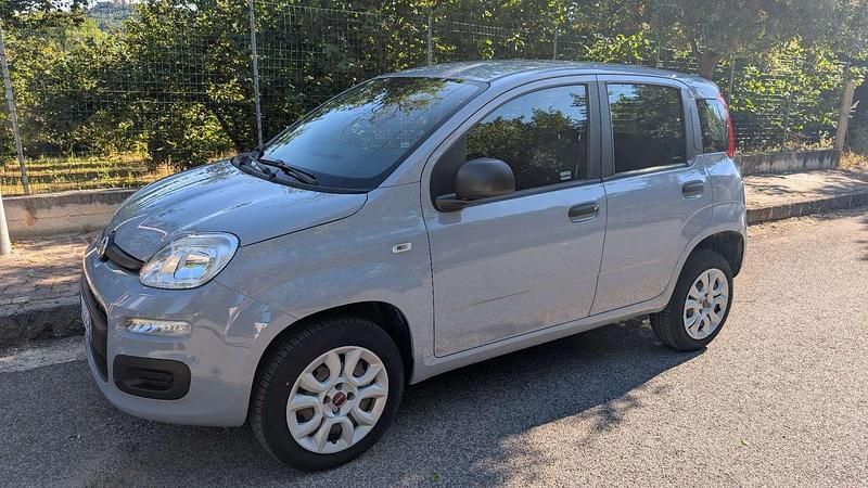 Usata Fiat Panda Easy 85 CV (62 kW) 2018 Grigio Utilitaria