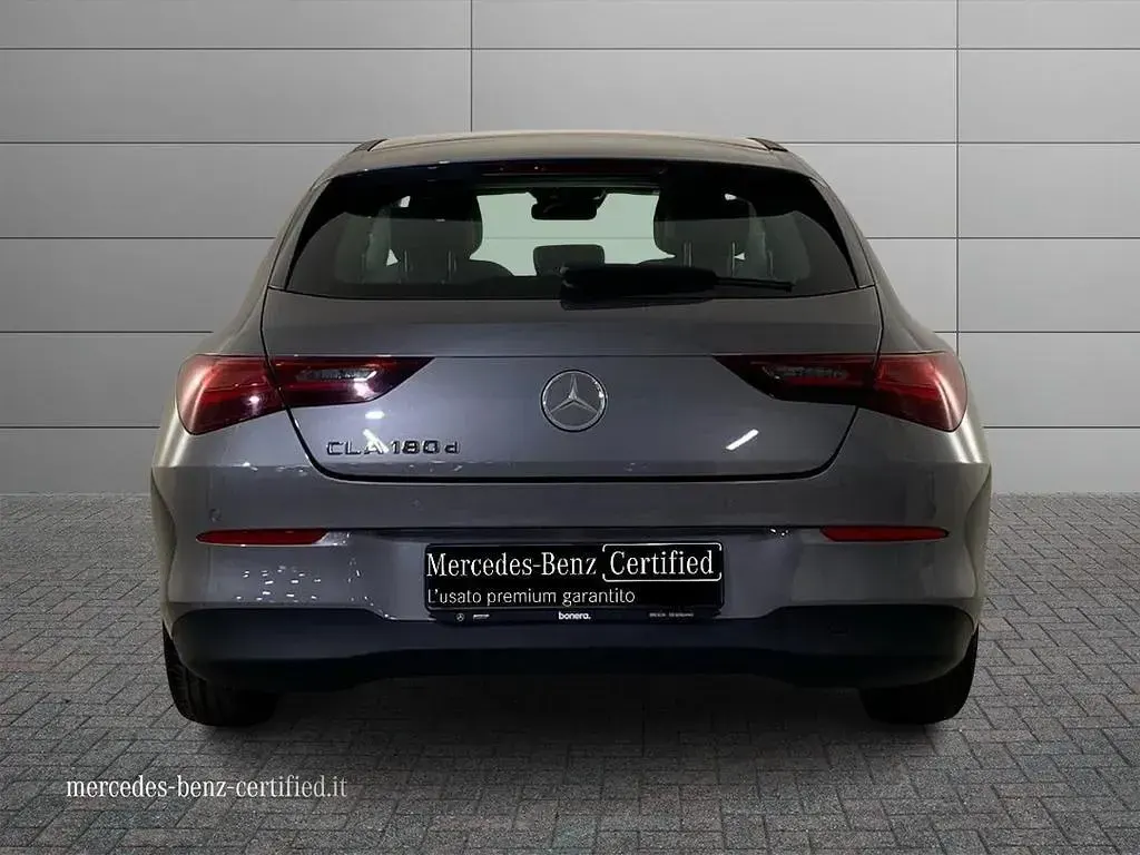 Usata Mercedes CLA180 Shooting Brake Advanced 116 CV (85 kW) 2025 Blu Station wagon