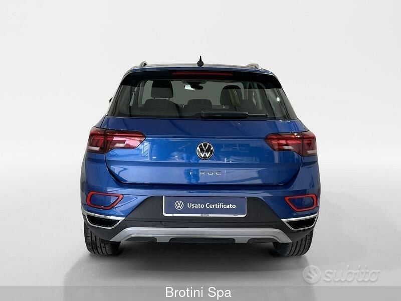 Usata VW T-Roc Style 116 CV (85 kW) 2024 Blu SUV