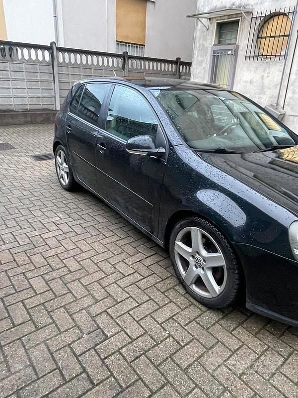 Usata VW Golf VI 2008 Nero Utilitaria