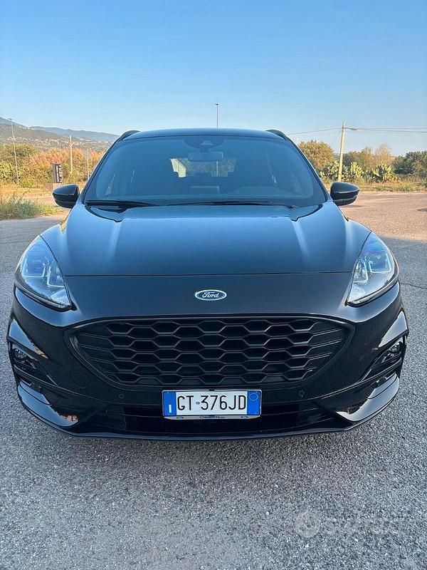 Usata Ford Kuga ST-Line 120 CV (88 kW) 2024 Nero SUV