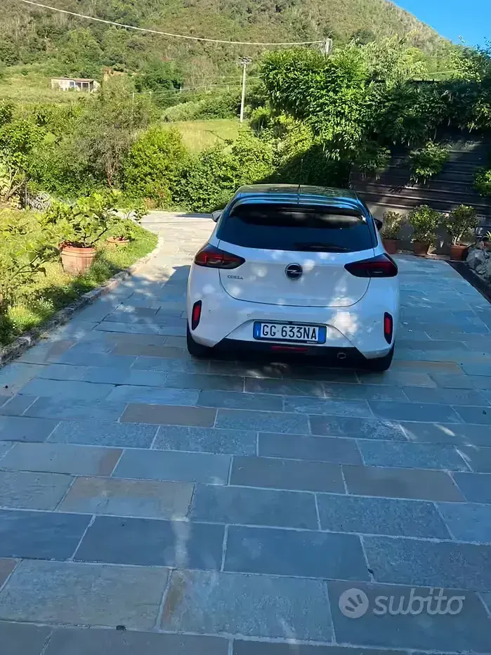 Usata Opel Corsa GS Line 101 CV (74 kW) 2021 Bianco Utilitaria