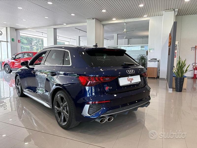 Usata Audi S3 Design 310 CV (228 kW) 2023 Blu navarra metallizzato Berlina