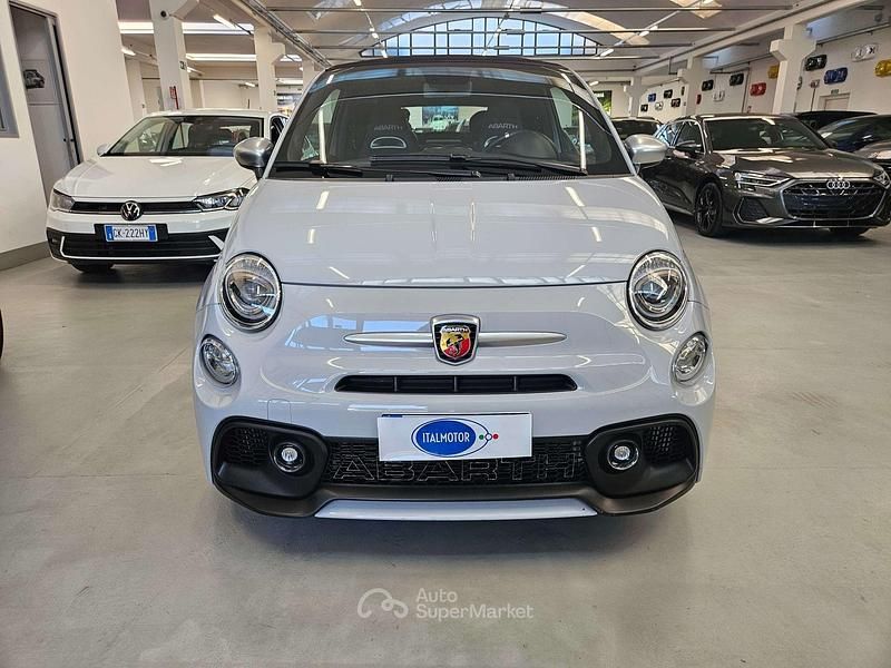Usata Abarth 595C Turismo 165 CV (121 kW) 2021 Grigio campovolo Cabrio