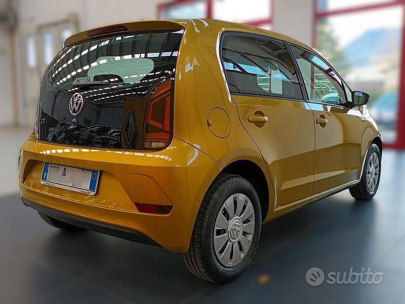 Usata VW up! Move 60 CV (44 kW) 2018 Oro Utilitaria