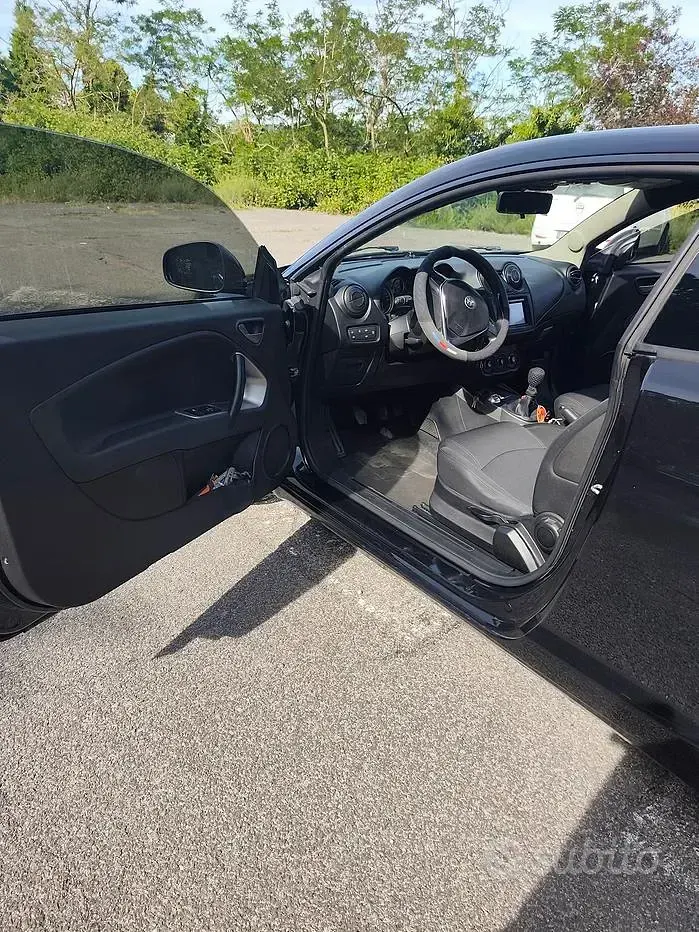 Usata Alfa Romeo MiTo 95 CV (69 kW) 2017 Nero Utilitaria