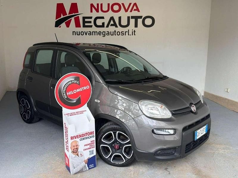 Usata Fiat Panda City Life 69 CV (50 kW) 2022 Grigio scuro Utilitaria