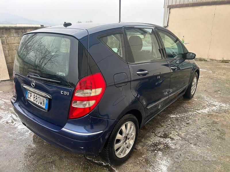 Usata Mercedes A160 Classic 81 CV (59 kW) 2004 Blu Berlina