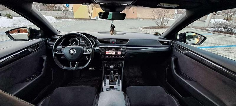 Usata Skoda Superb SportLine 190 CV (139 kW) 2017 Nero Station wagon