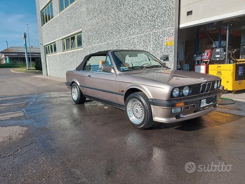 Usata BMW 320 Efficient Dynamics 1988 Grigio Cabrio
