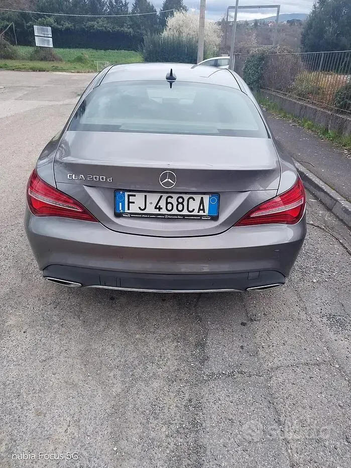 Usata Mercedes CLA200 136 CV (100 kW) 2017 Grigio Berlina