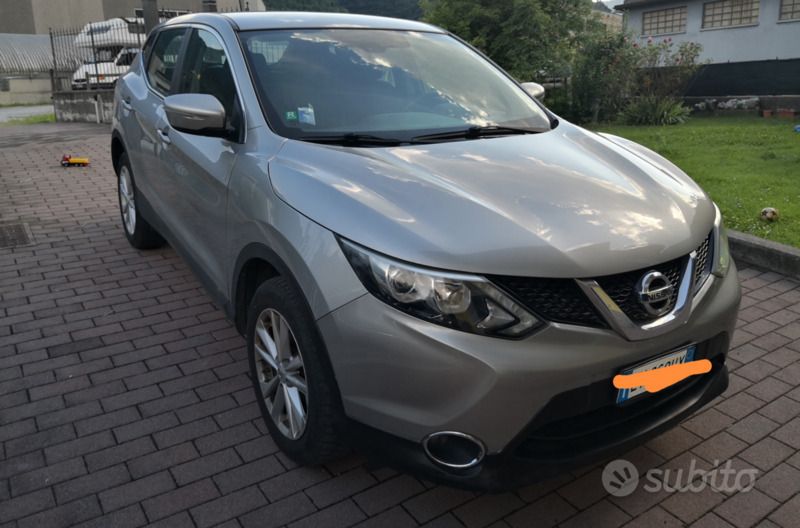 Usata Nissan Qashqai Visia 110 CV (80 kW) 2014 Grigio SUV