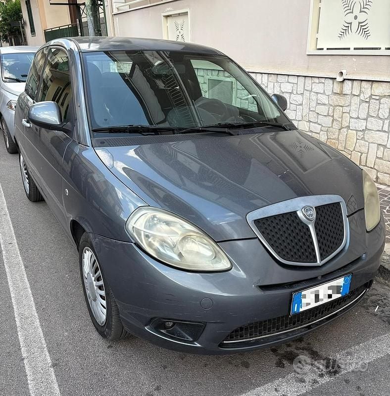 Grigio Usata 2009 Lancia Ypsilon Due volumi | 1700 € (Super prezzo) - Immagine 1/4