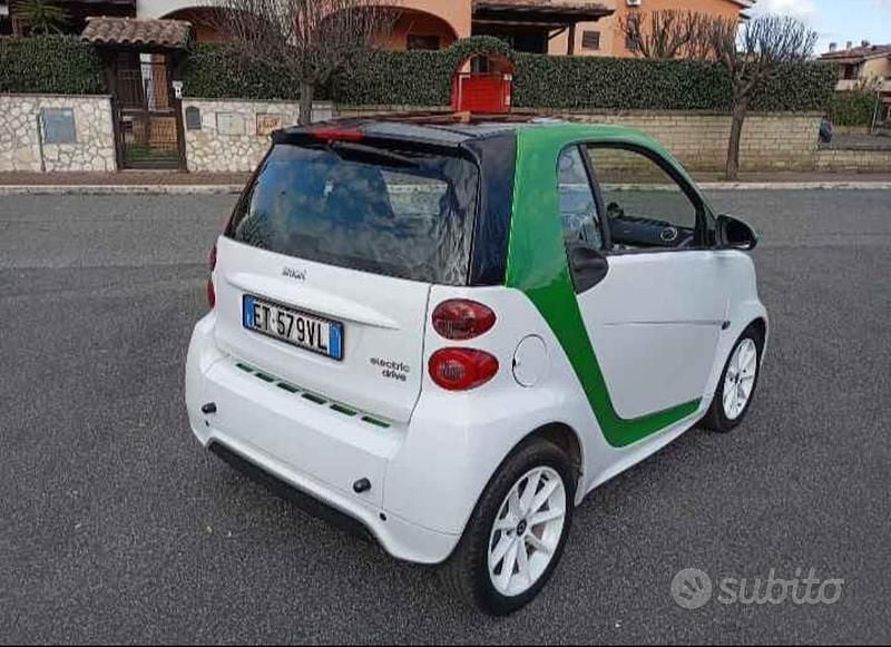 Usata Smart ForTwo Coupé 35 kW (48 CV) 2014 Bianco Coupé