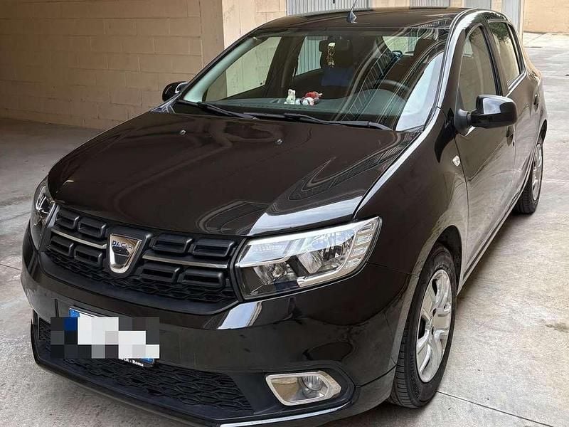 Usata Dacia Sandero Comfort 101 CV (74 kW) 2020 Nero Berlina