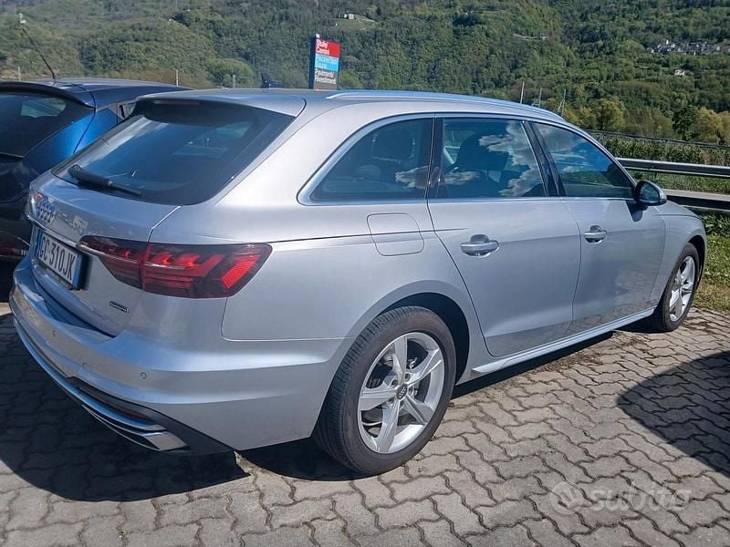 Usata Audi A4 190 CV (139 kW) 2020 Grigio Station wagon