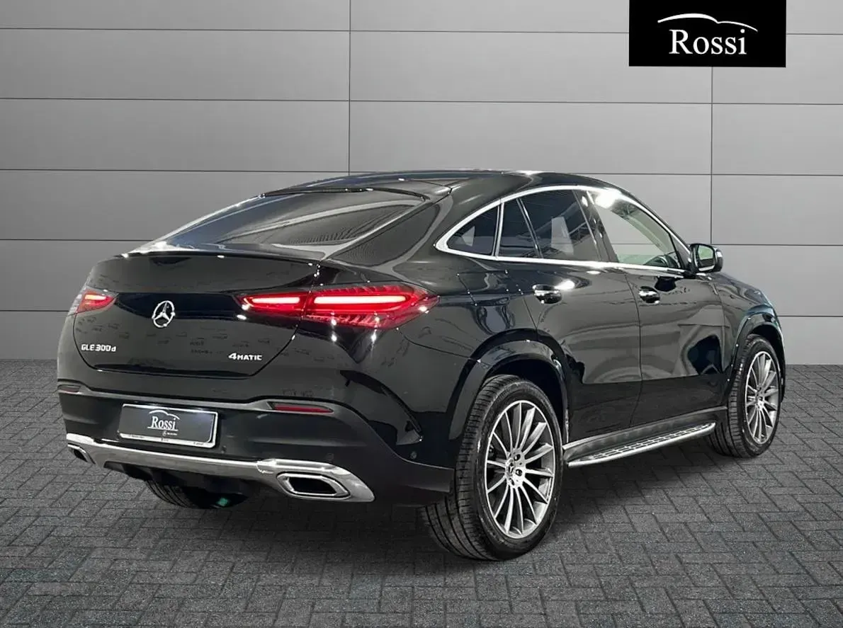 Begagnad Mercedes GLE300 AMG Line Premium 269 HK (197 kW) 2024 Svart Sportkupé