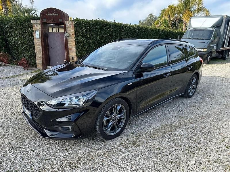 Usata Ford Focus 2020 Nero Station wagon