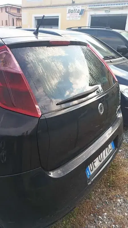 Usata Fiat Grande Punto Dynamic 75 CV (55 kW) 2006 Utilitaria