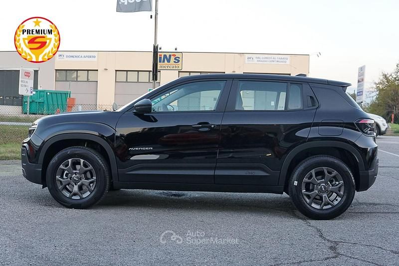 Nuova Jeep Avenger Longitude 101 CV (74 kW) 2025 Nero volcano SUV