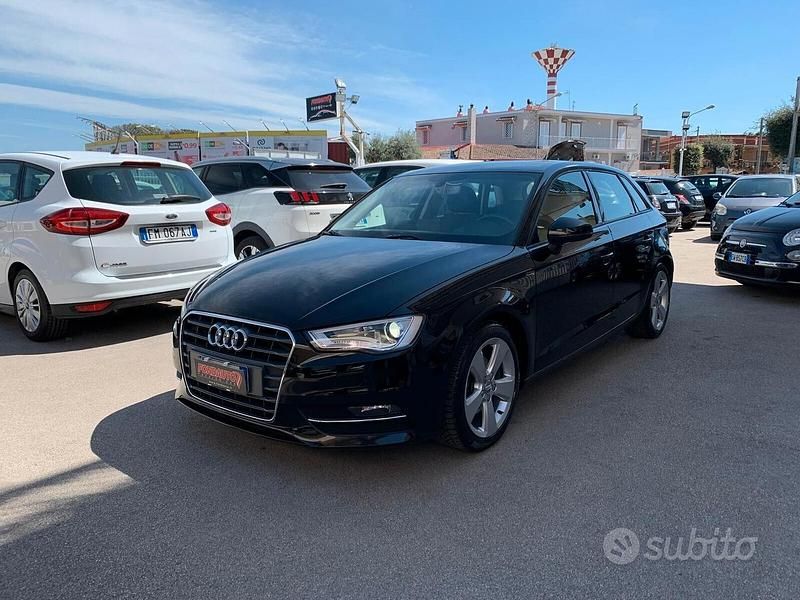 Nero Usata 2016 Audi A3 Attraction Tre volumi | 9999 € (Super prezzo) - Immagine 1/4