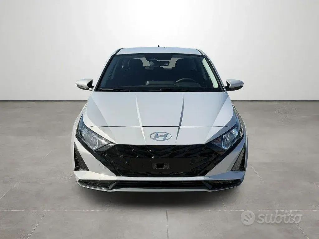 Nuova Hyundai i20 90 CV (66 kW) 2026 Grigio Utilitaria