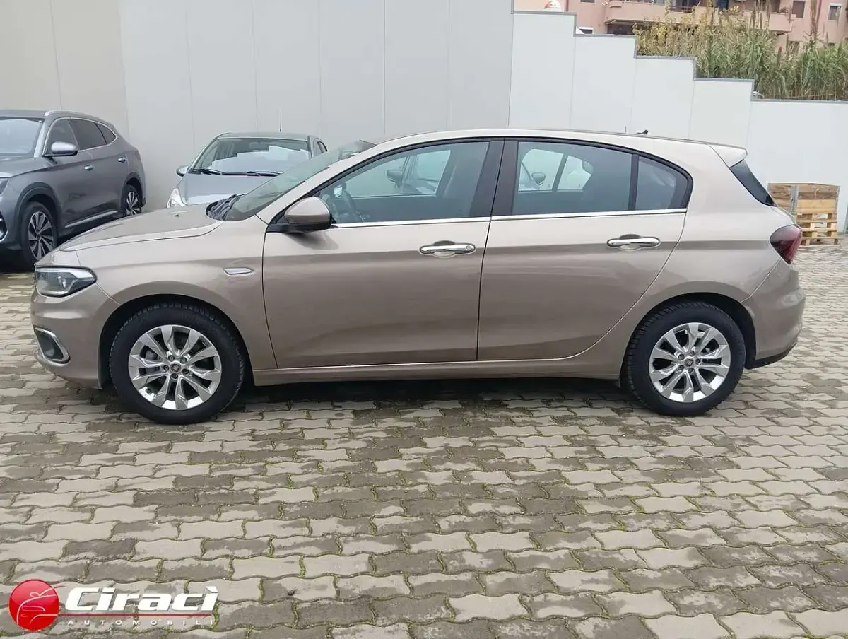 Usata Fiat Tipo Business 95 CV (69 kW) 2021 Beige Berlina
