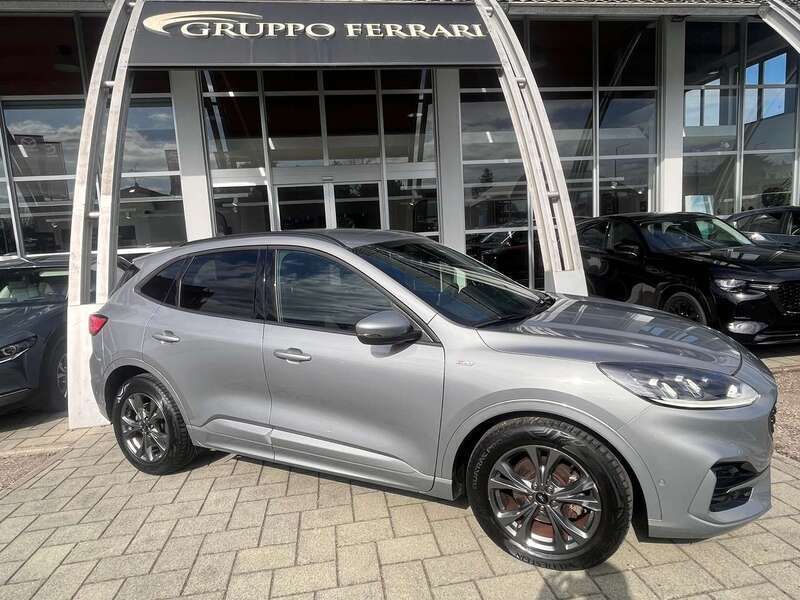 Usata Ford Kuga ST-Line 150 CV (110 kW) 2020 Grigio SUV