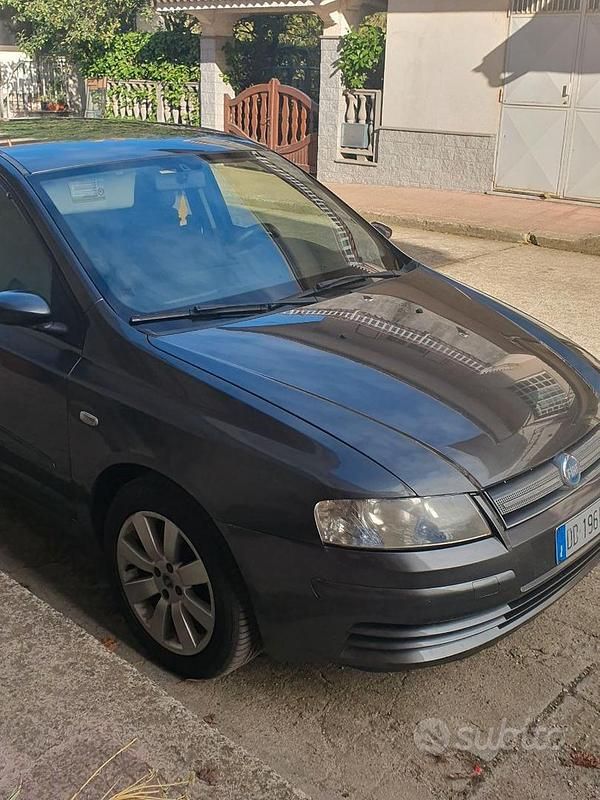 Usata Fiat Stilo 80 CV (58 kW) 2006 Grigio Berlina