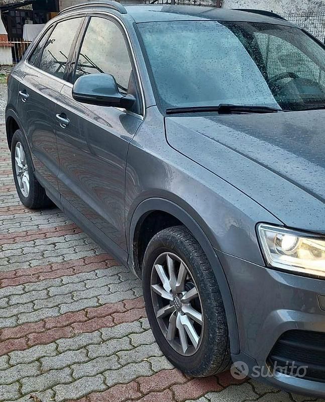 Usata Audi Q3 Design 150 CV (110 kW) 2016 Grigio SUV