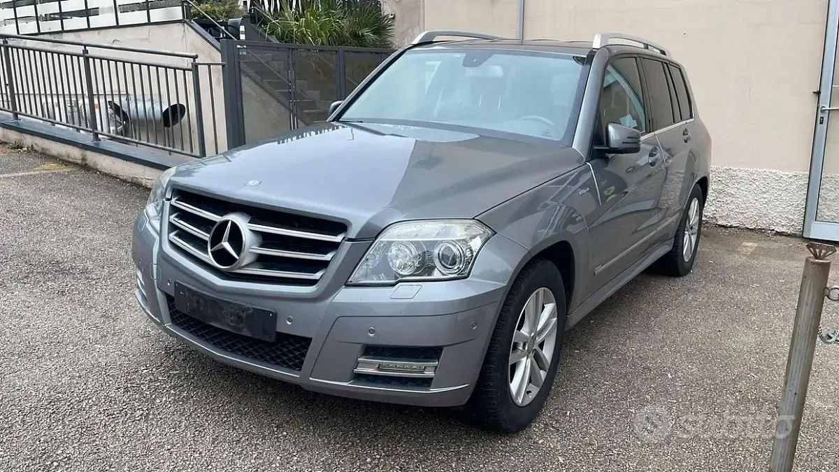 Usata Mercedes GLK220 170 CV (125 kW) 2011 Grigio SUV