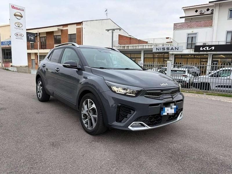 Usata Kia Stonic GT-Line 101 CV (74 kW) 2022 Grigio SUV