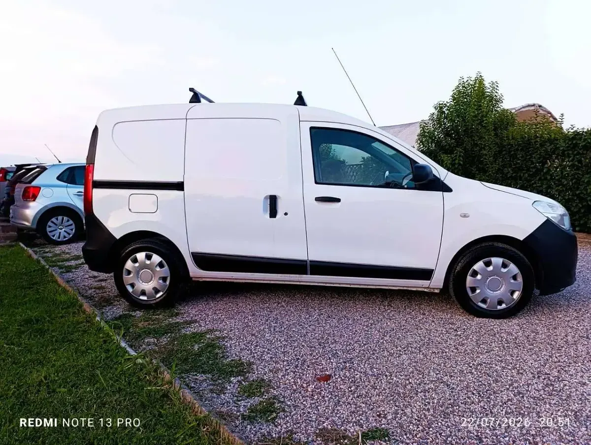 Usata Dacia Dokker Ambiance 90 CV (66 kW) 2015 Bianco Monovolume