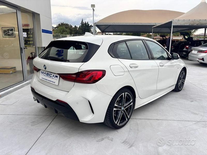 Usata BMW 116 M Sport 116 CV (85 kW) 2022 Bianco Utilitaria