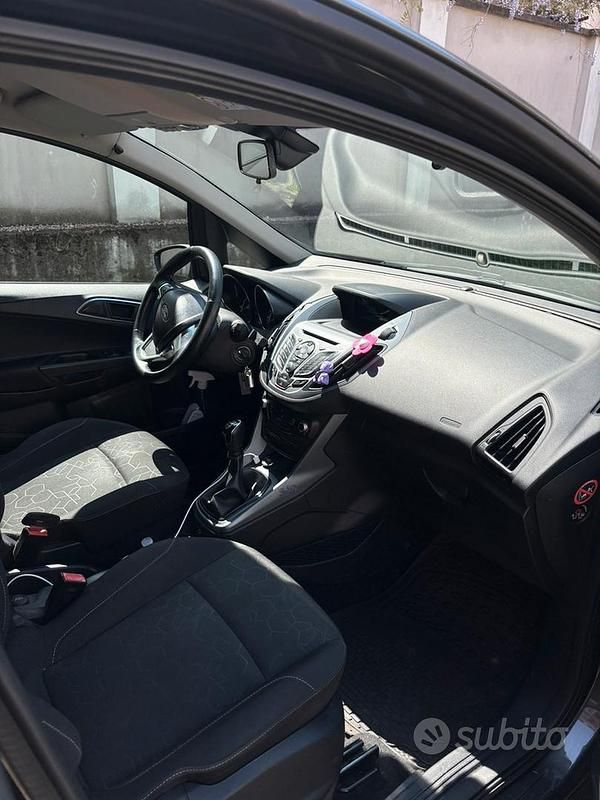 Usata Ford B-MAX 75 CV (55 kW) 2017 Marrone Monovolume