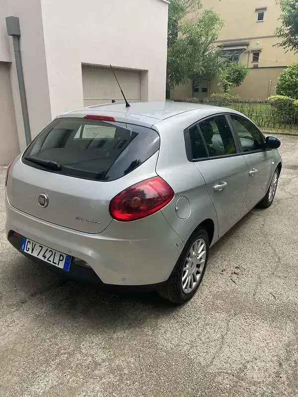 Usata Fiat Bravo 90 CV (66 kW) 2009 Utilitaria