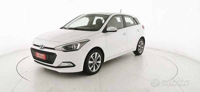 Usata Hyundai i20 GO! 75 CV (55 kW) 2016 Bianco Berlina