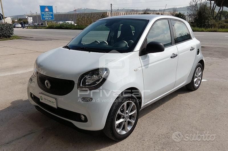Usata Smart ForFour 71 CV (52 kW) 2019 Bianco Utilitaria