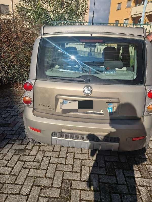 Usata Fiat Panda 4x4 Cross 69 CV (50 kW) 2006 Utilitaria