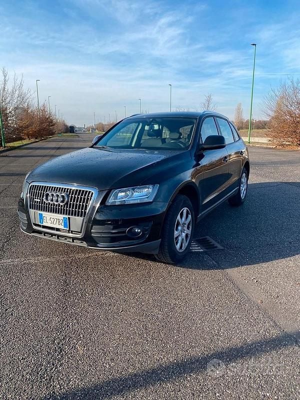 Nero Usata 2010 Audi Q5 SUV | 9500 € (Ottimo prezzo) - Immagine 1/4