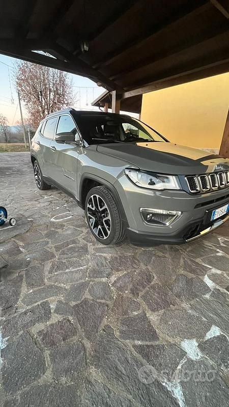 Usata Jeep Compass 120 CV (88 kW) 2019 Grigio SUV