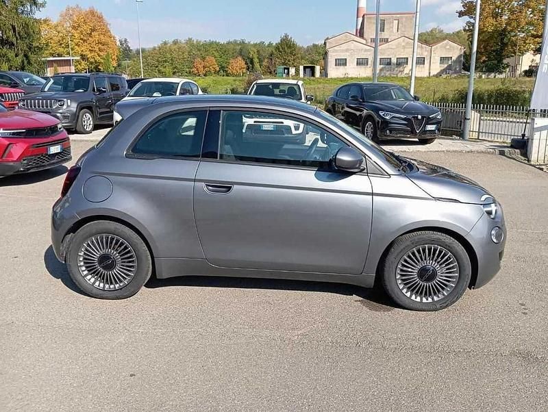 Usata Fiat 500e 42 kW (58 CV) 2024 Grigio Berlina