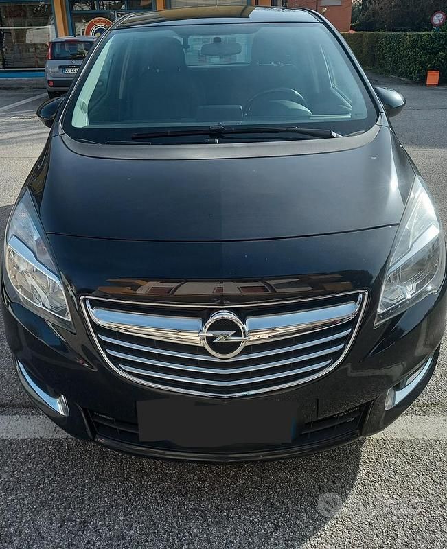 Usata Opel Meriva Cosmo 95 CV (69 kW) 2017 Nero Monovolume